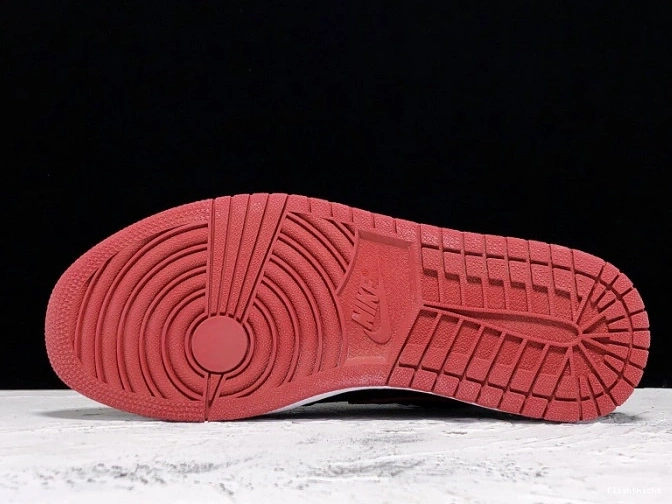 - Lance 653532-002 Air Black 1 Mountain SB Jordan 1126